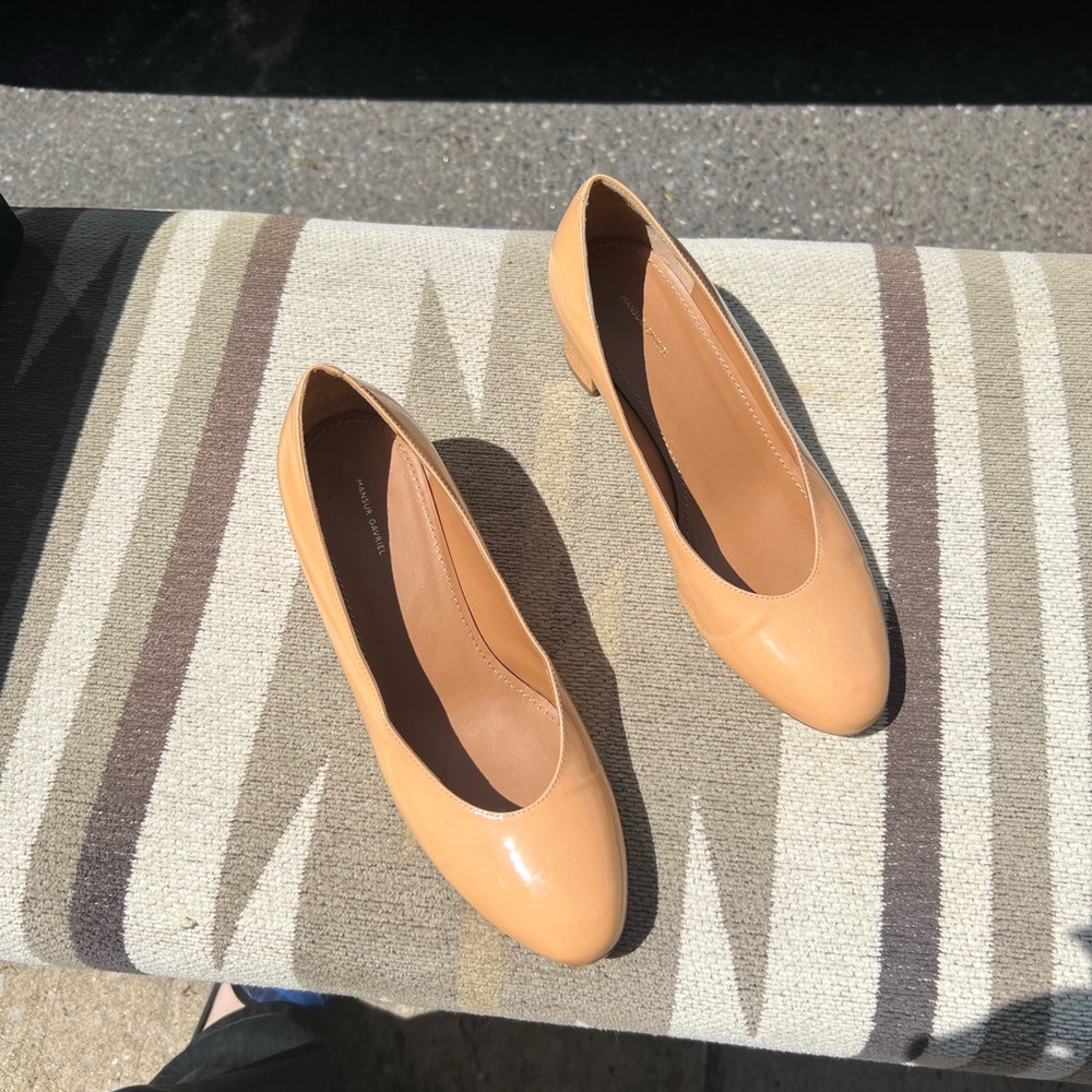 MANSUR GAVRIEL Patent Leather Pumps – Beige (Size 38)